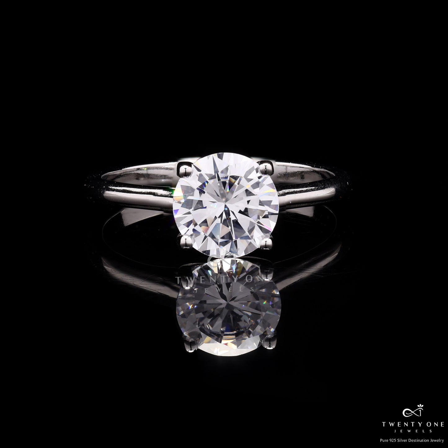 The 2 Carat 4 Prongs Solitaire Margot Ring On 925 Silver
