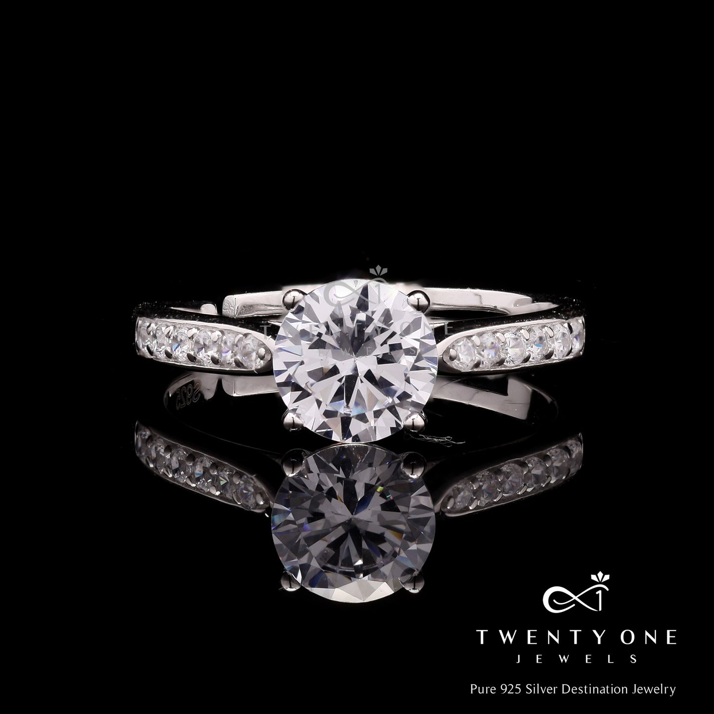 1.5 Carat Solitaire Adjustable Calyspo Ring