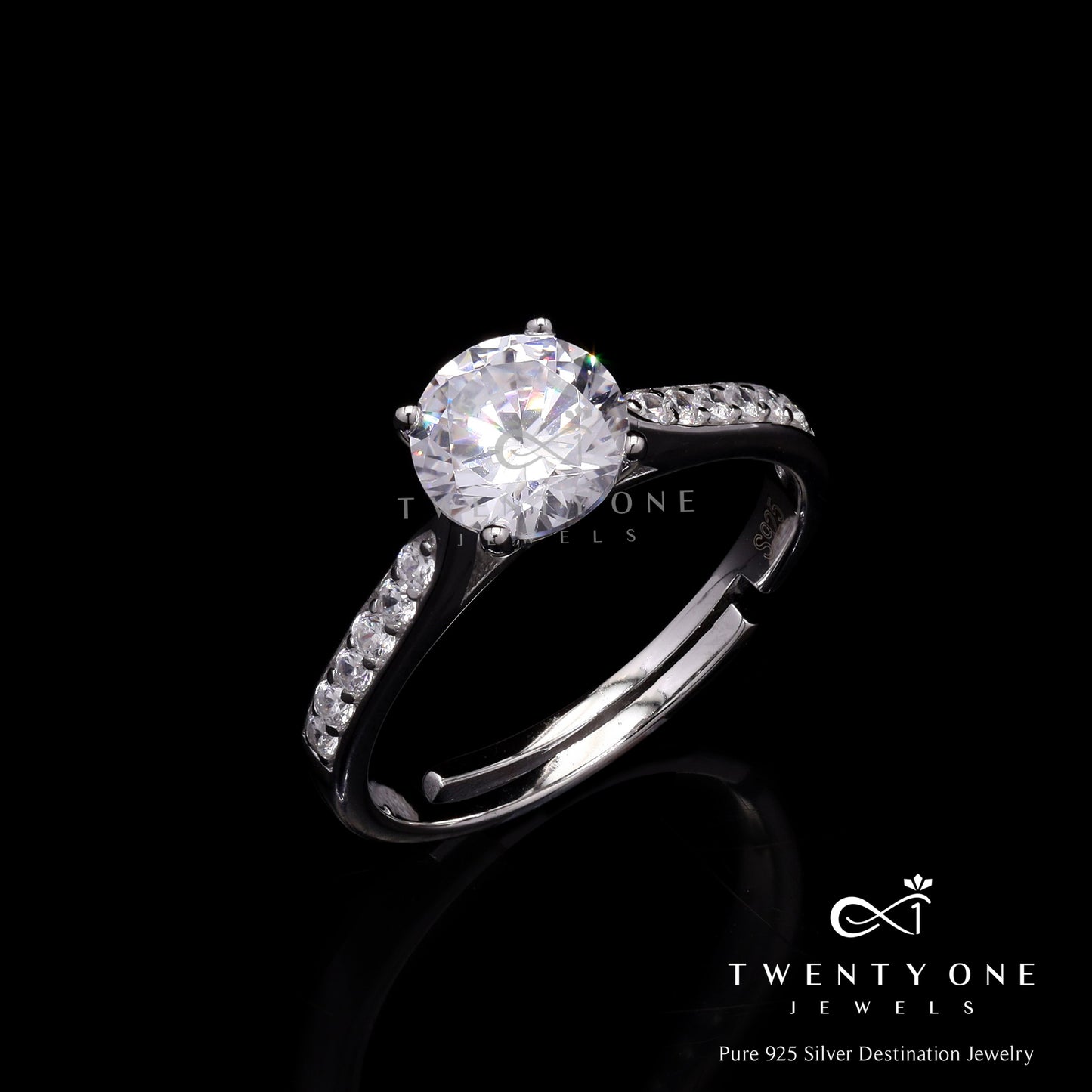 1.5 Carat Solitaire Adjustable Calyspo Ring