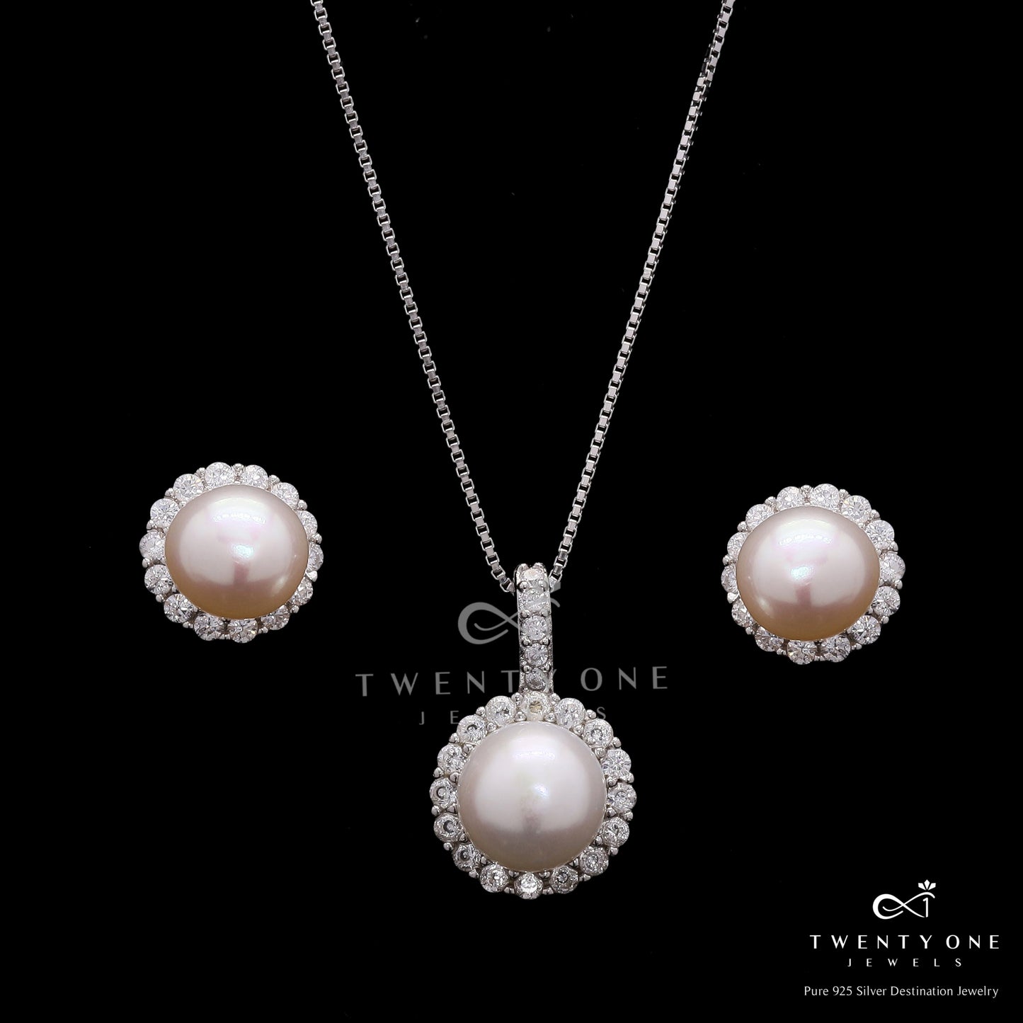 Silver pendant set with price discount