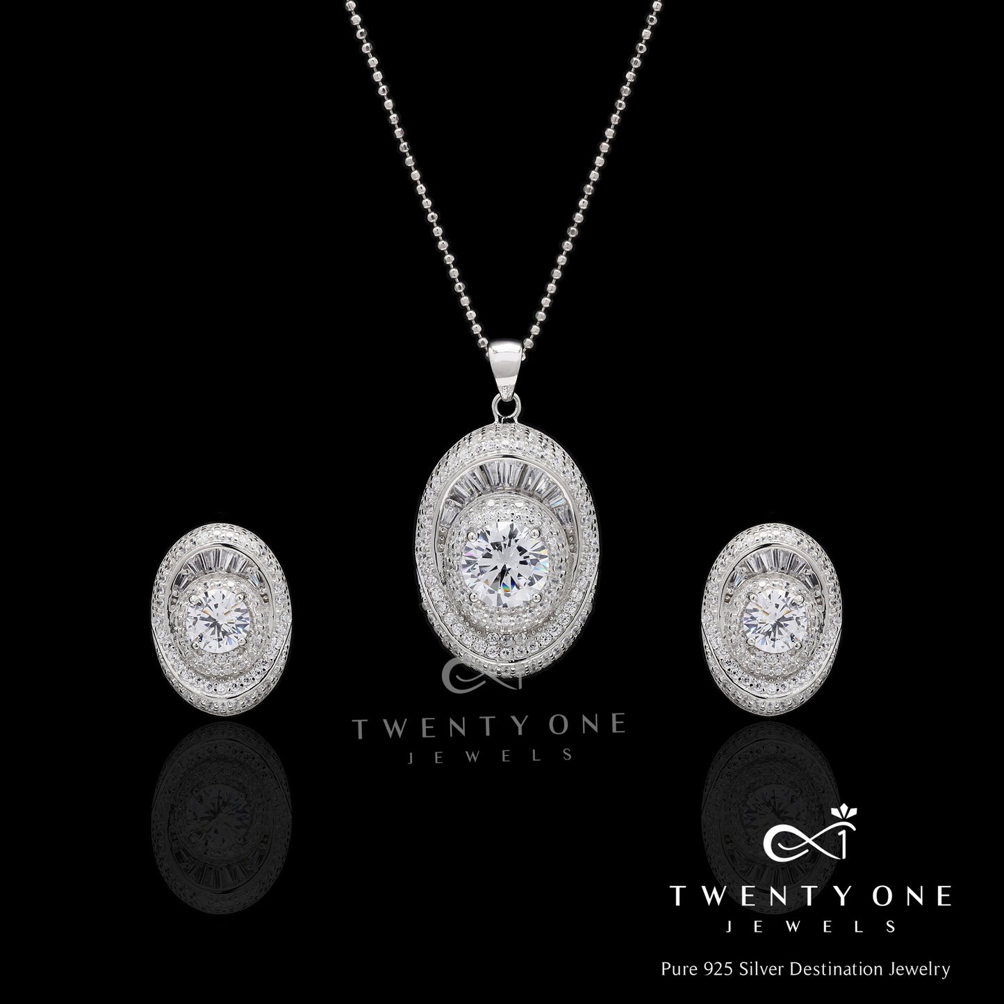 Curvy Cinata Premium Solitaire Pendant Set on Pure 925 Silver