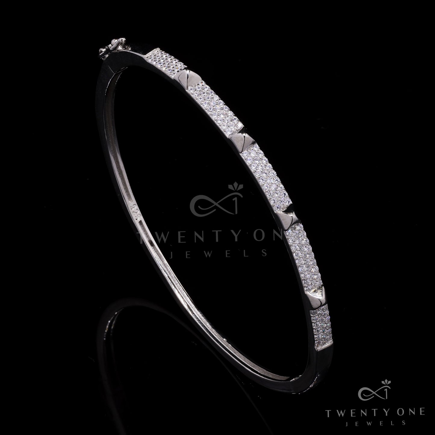 Pure 925 Silver Openable Delcy Bracelet