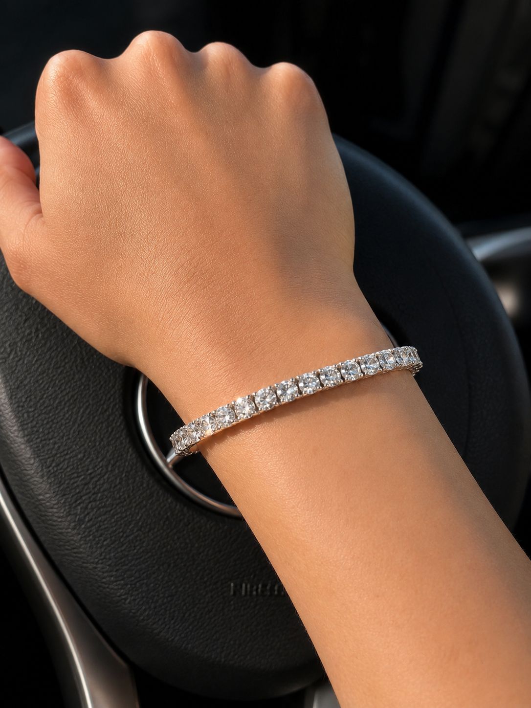 TOJ Everyday - 25 Pointer American Diamond Solitaire Classic Anti Tarnish Tennis Bracelet