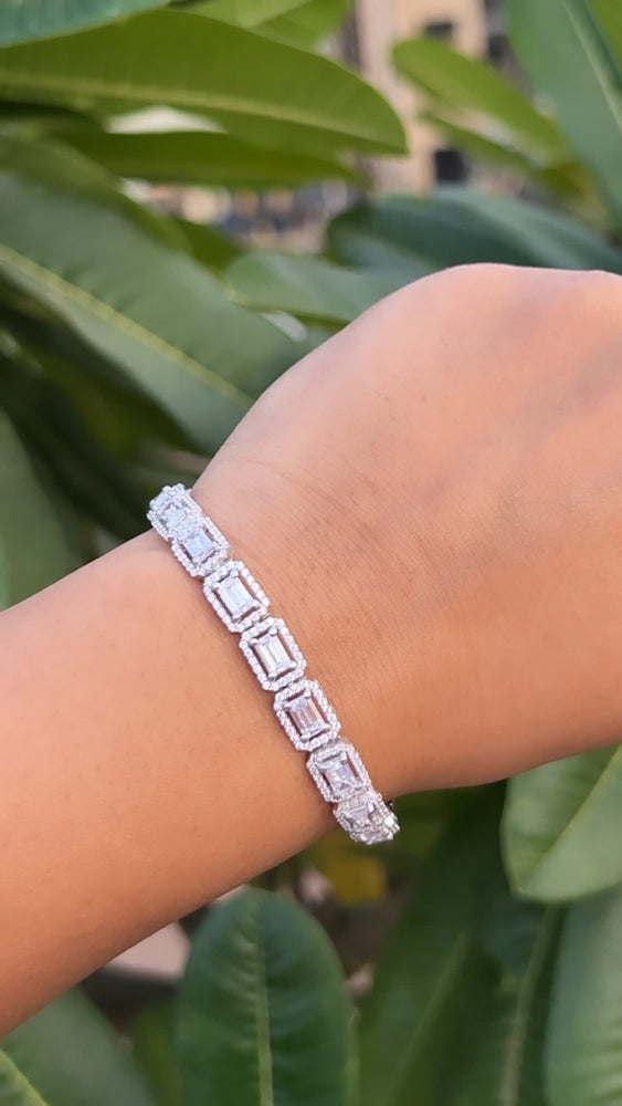 Premium Emerald Cut Solitaire Tennis Bracelet