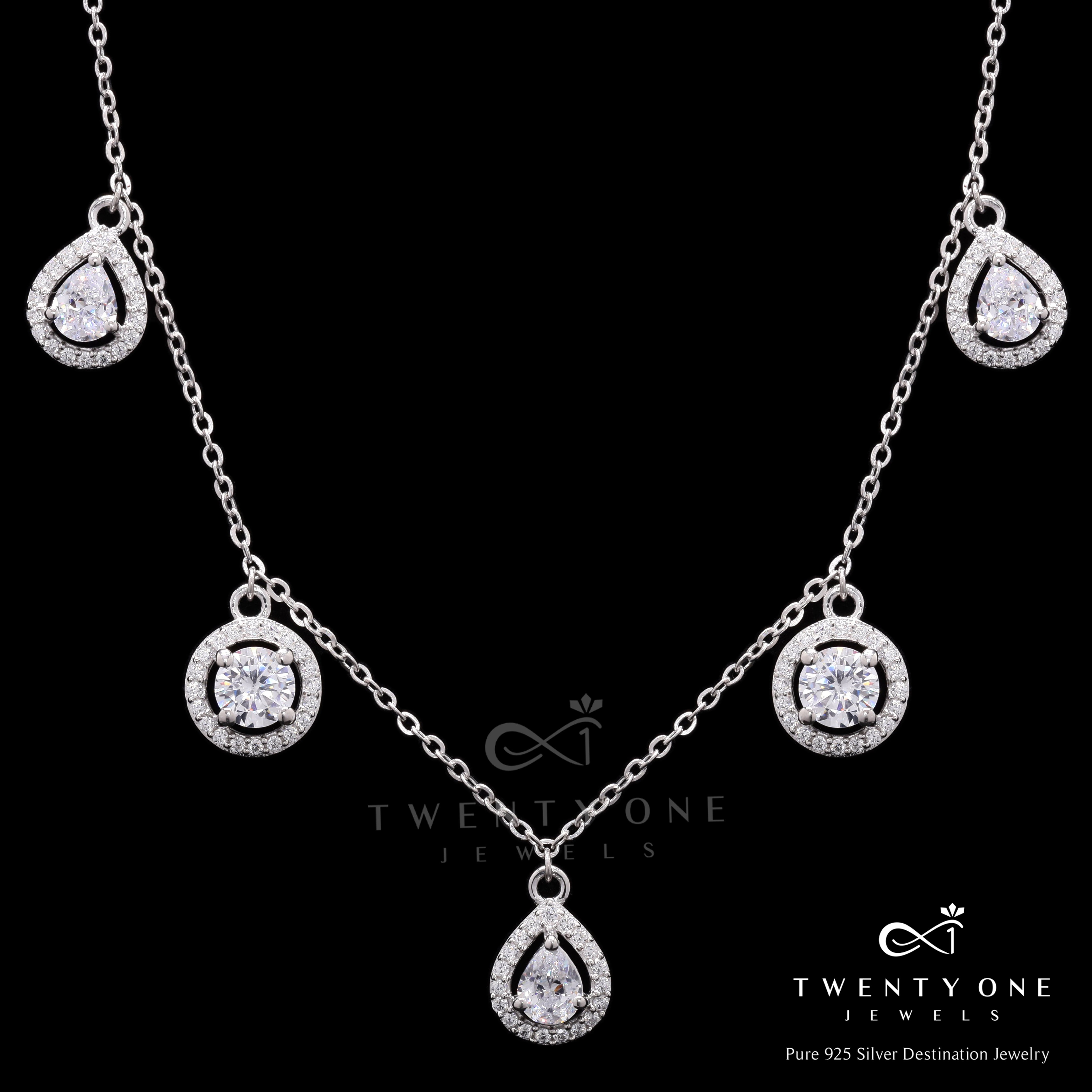 【twentyoneaugust】DIAMOND T NECKLACE Diamond Initial T Necklace 1/20 ct tw Round 10K White Gold