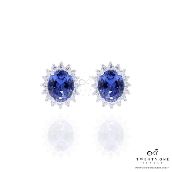 Ultra Premium Deep Blue Oval Solitaire Duran Pendant Set on Pure 925 Silver