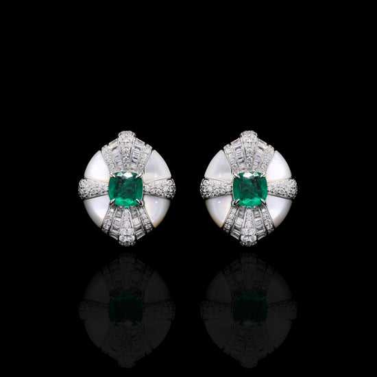 Ultra Premium Mother of Pearl Italian Setting Emerald Pendant Set on Pure 925 Silver