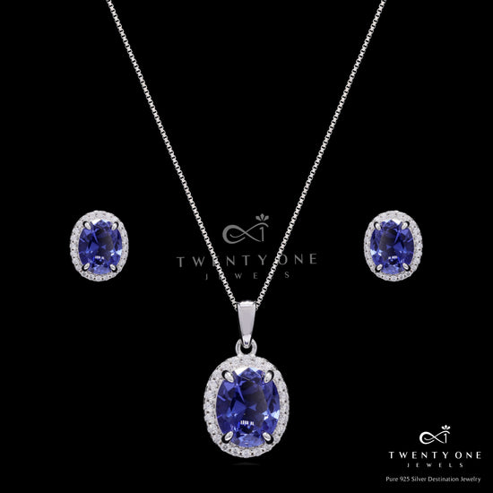 Ultra Premium Deep Blue Oval Sapphire Pendant Set on Pure 925 Silver