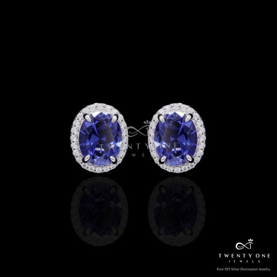 Ultra Premium Deep Blue Oval Sapphire Pendant Set on Pure 925 Silver