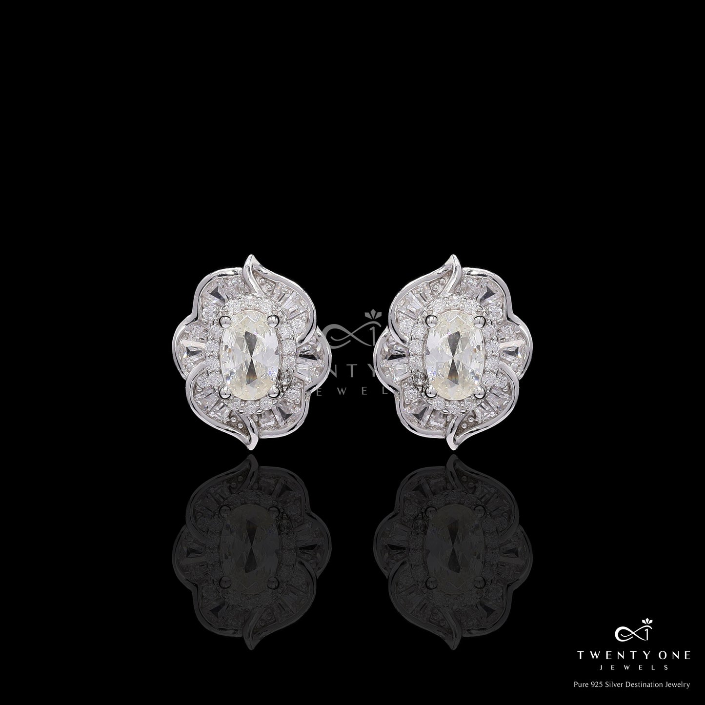 Tyler American Diamond Studded Pendant Set on Pure 925 Silver