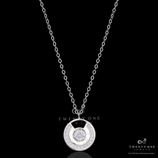 Vintage 925 Silver Solitaire Pendant With Chain