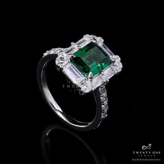 Premium Green Emerald and American Diamond Camy Ring on Pure 925 Silver