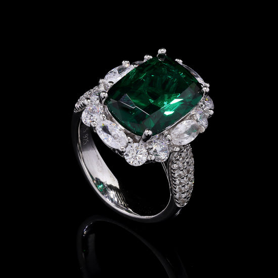 Ultra Premium Emerald Statement Ring with Oval and Round Cut Solitaires on Pure 925 Silver