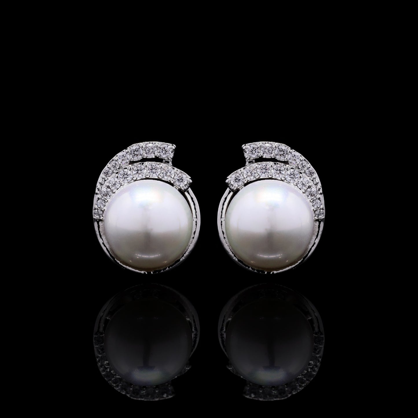 Fresh Water Pearl and American Diamond Taper Studs