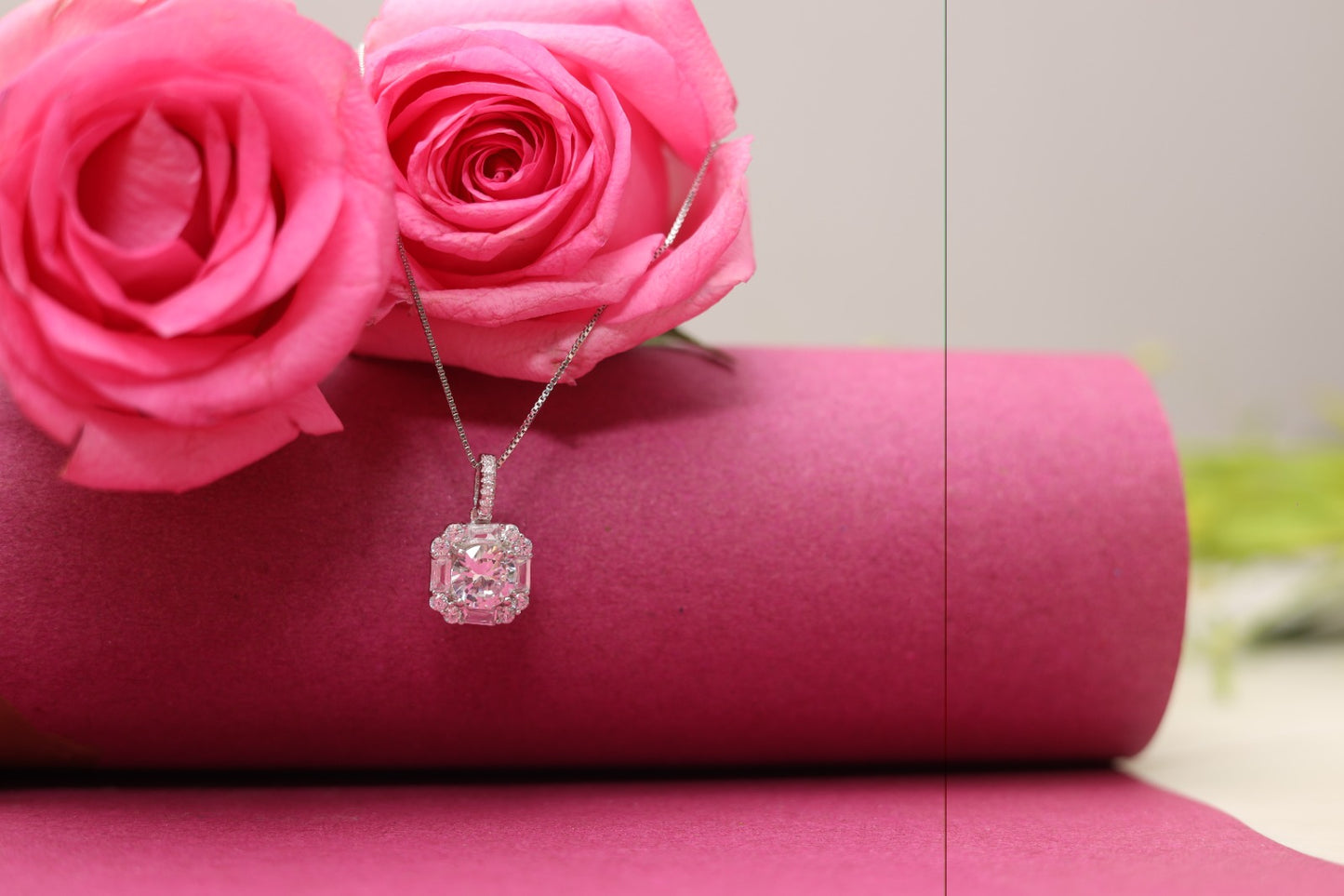Valentines Exclusive Solitaire Velita Pendant with Chain on Pure 925 Silver