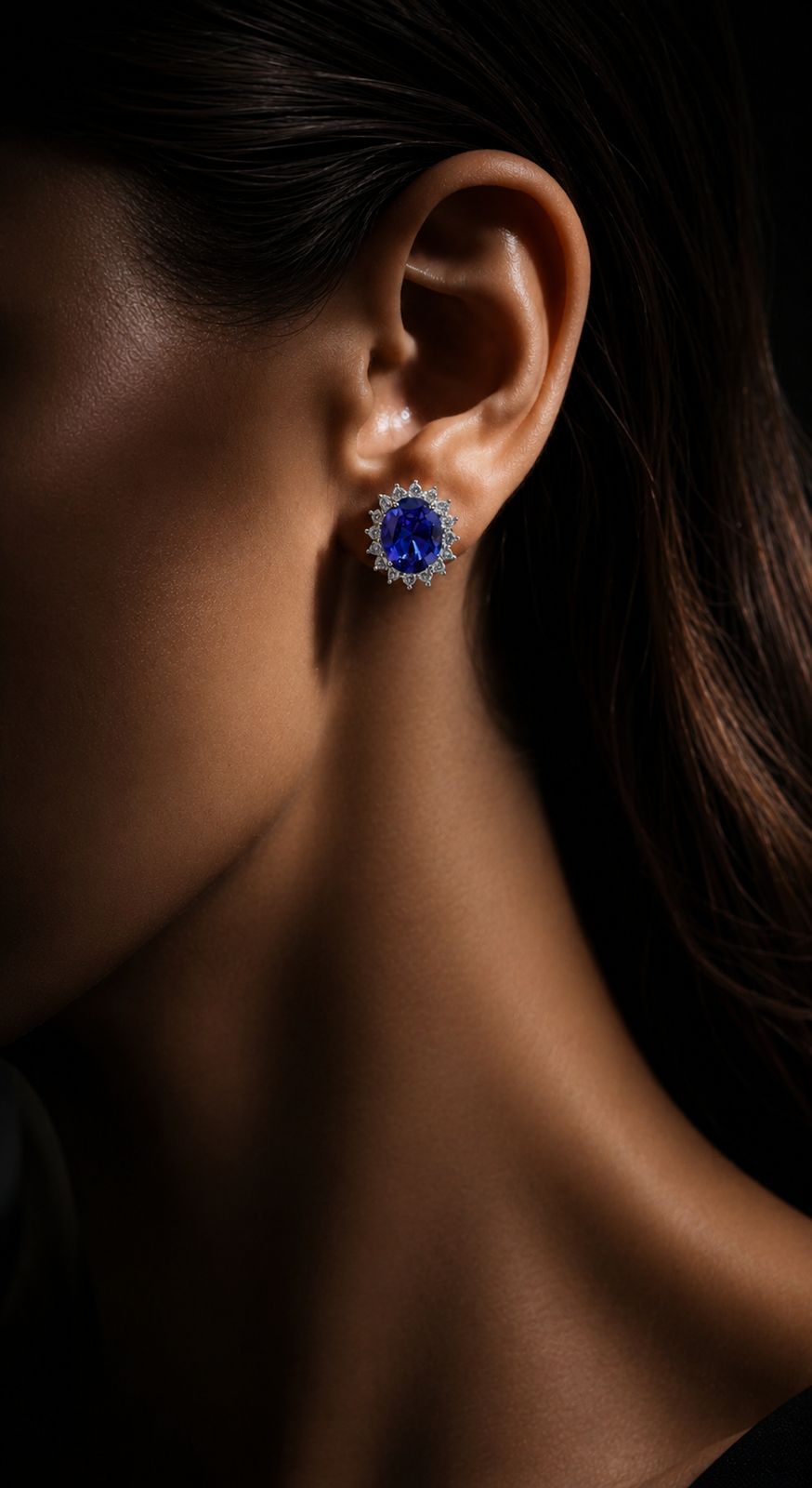 Ultra Premium Deep Blue Oval Solitaire Duran Pendant Set on Pure 925 Silver