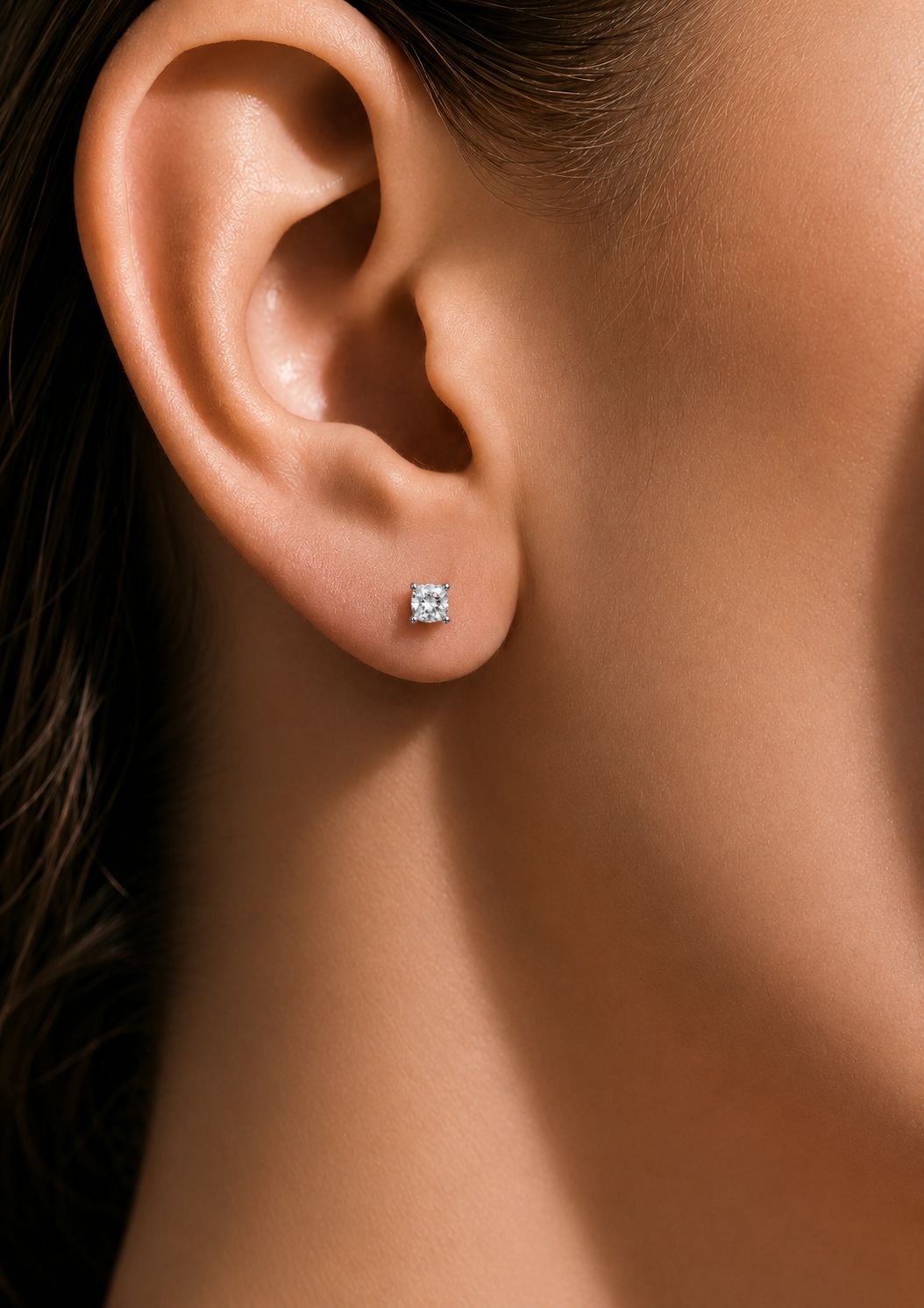 25 Cents Solitaire Stud on Pure 925 Silver with Premium South Screw in White Gold Finish