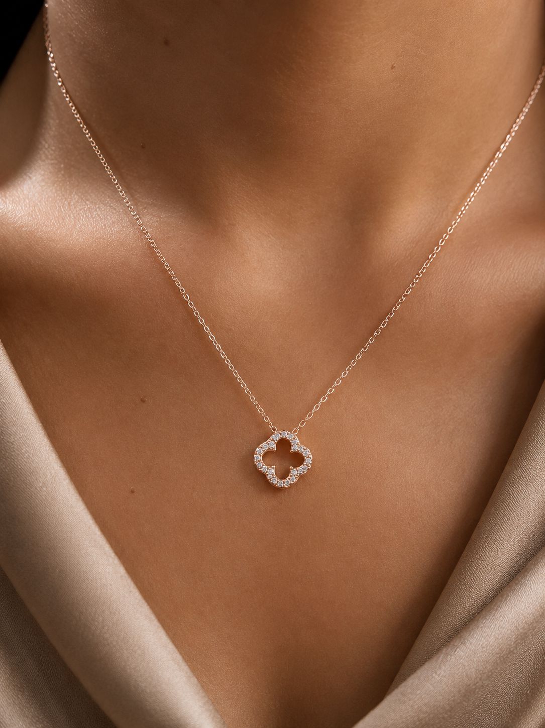 Rose Gold Diamond Studded Clover Leaf Pendant