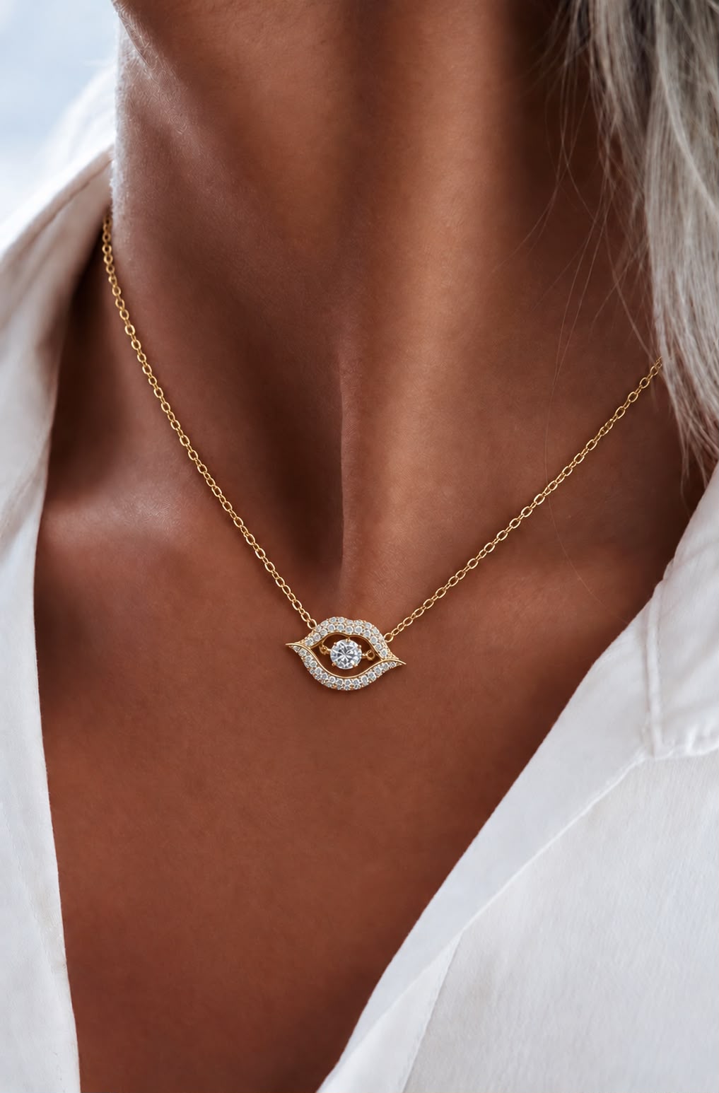 Exclusive Solitaire Danny Gold Finish Lip Pendant with Chain on Pure 925 Silver