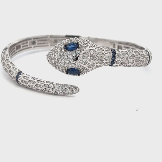 Load and play video in Gallery viewer, Luxury Brand Inspired Premium Openable Cobra Bracelet on Pure 925 Silver
