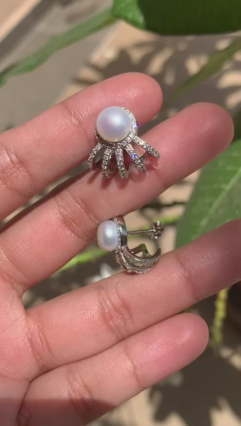 Load and play video in Gallery viewer, Fresh Water Pearl Crown Earrings on Pure 925 Silver (Gold Finish)
