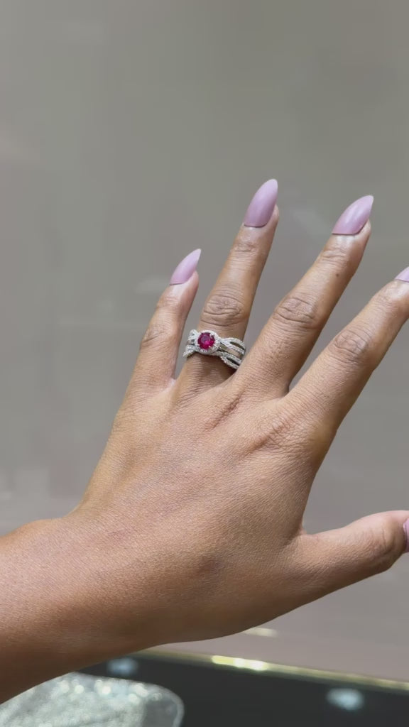 Load and play video in Gallery viewer, Red Ruby Detachable Rizen Solitaire Ring on 925 Silver
