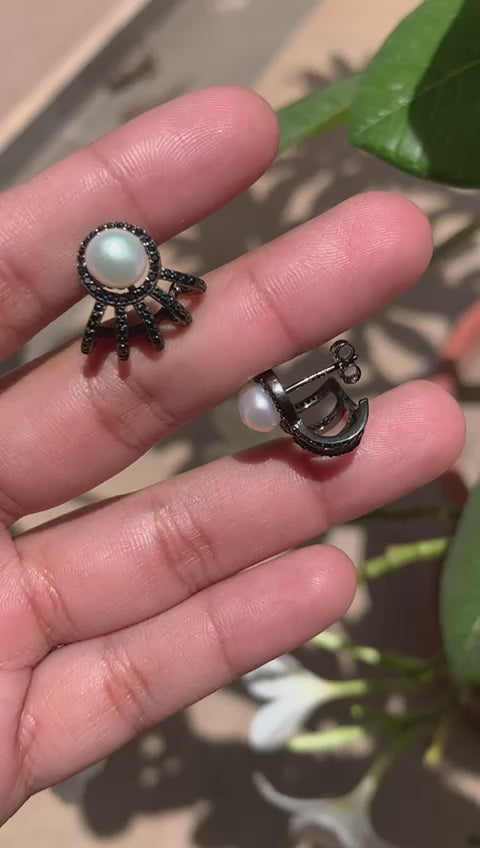 Load and play video in Gallery viewer, Fresh Water Pearl Crown Earrings on Pure 925 Silver (Gold Finish)
