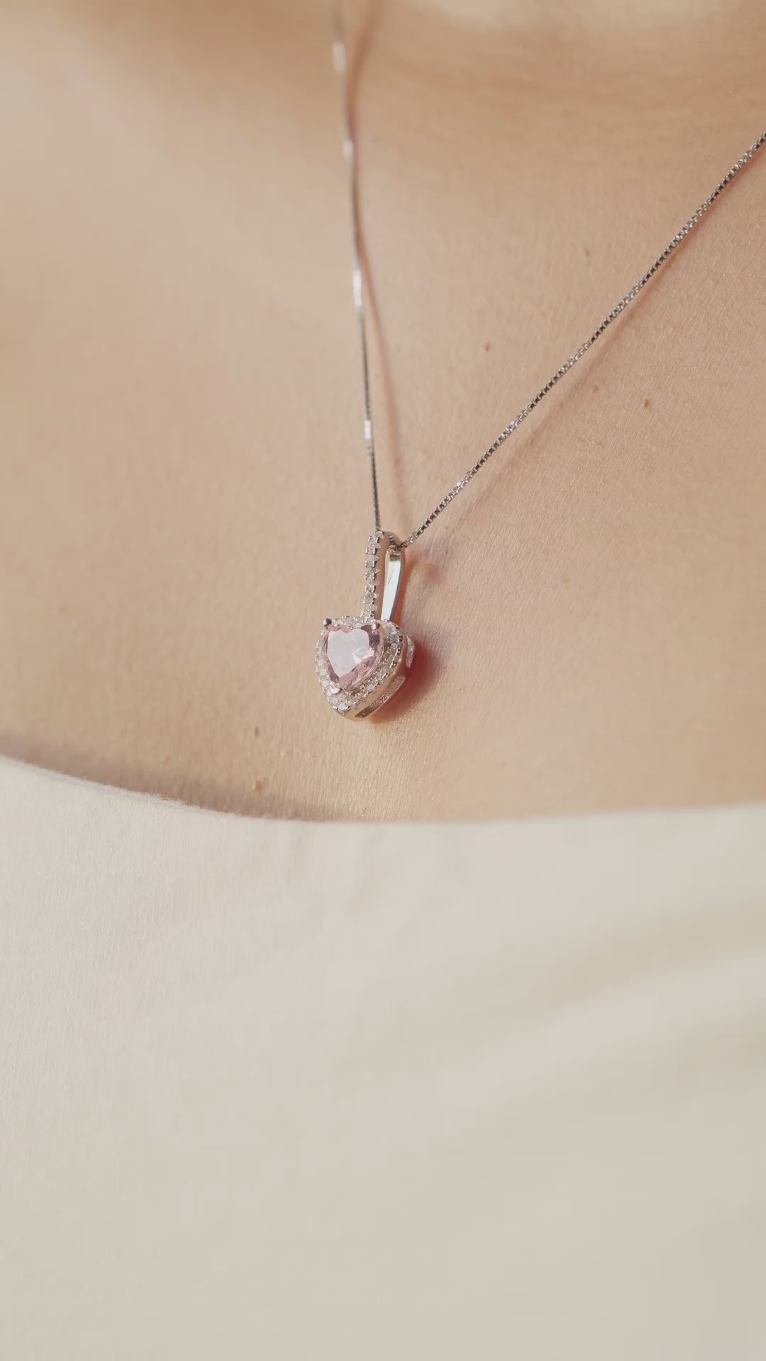 Load and play video in Gallery viewer, 1.5 Carat Pink Heart Solitaire Missy Pendant with Chain on Pure 925 Silver.
