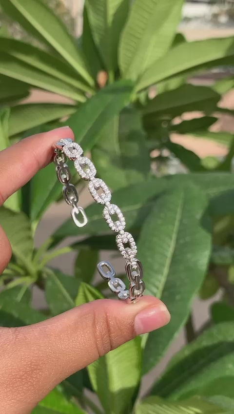 Load and play video in Gallery viewer, Classic Adjustable American Diamond Studded Link Havovy Bracelet on Pure 925 Silver
