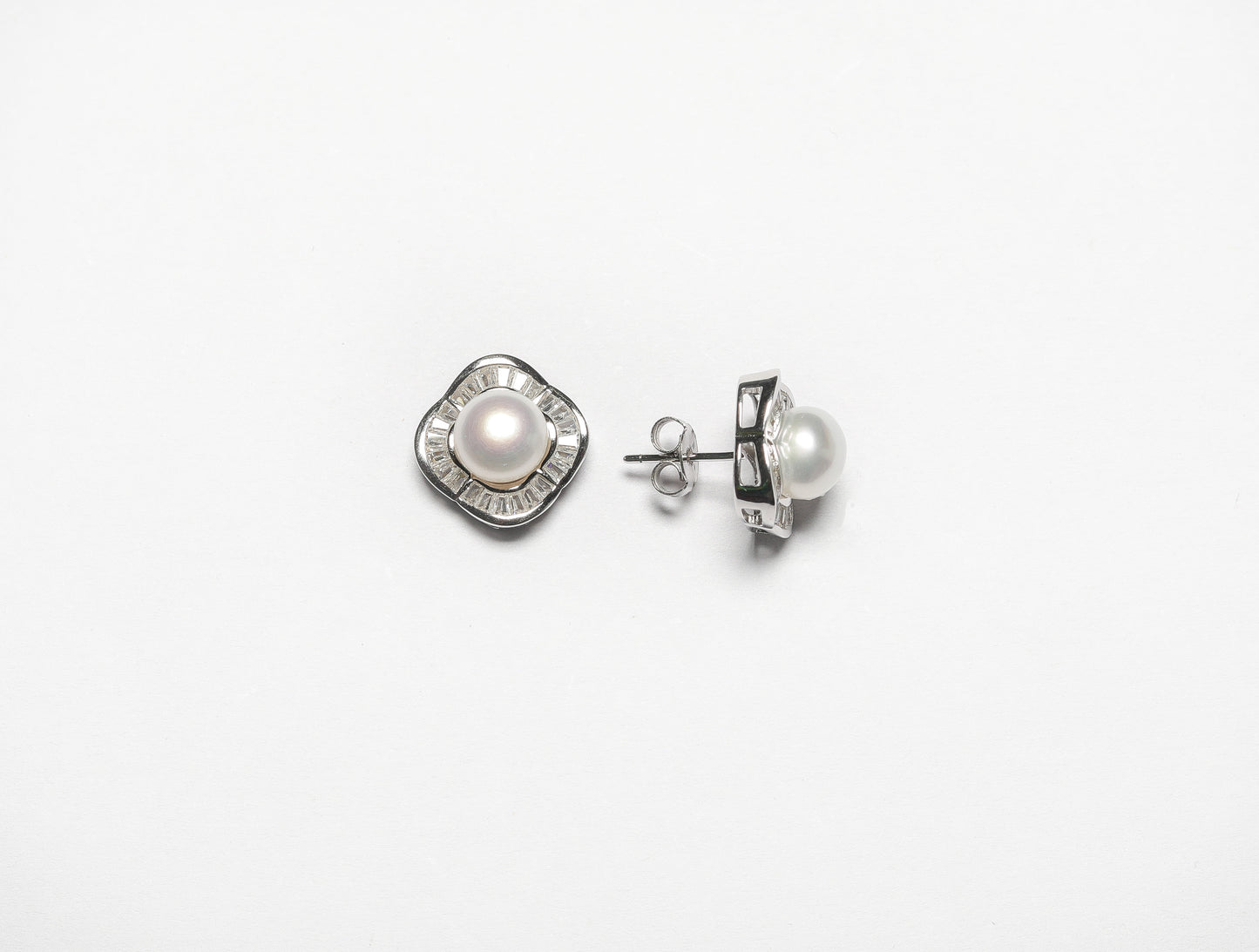 Fresh Water Pearl Studs
