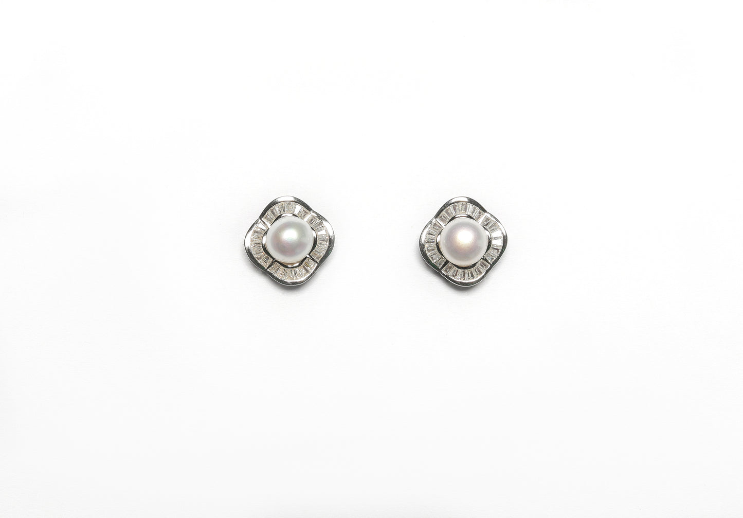 Fresh Water Pearl Studs