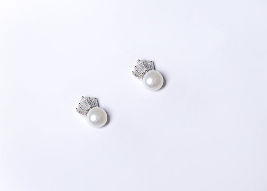 Kingsta Fresh Water Pearl Studs on Pure 925 Silver