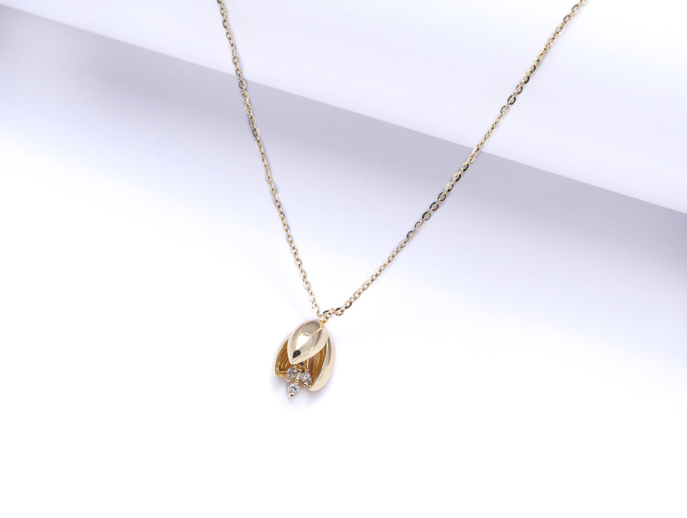 The Bloomingdale Gold Finish Raisa Pendant with Chain