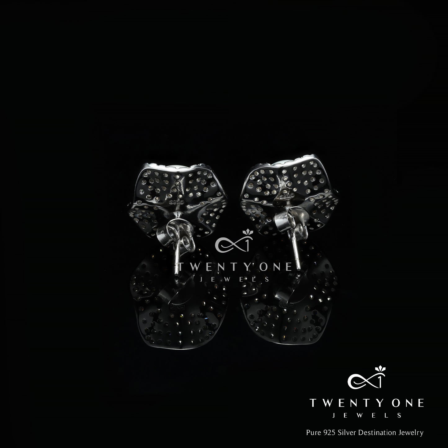 Fresh Water Pearl Studs