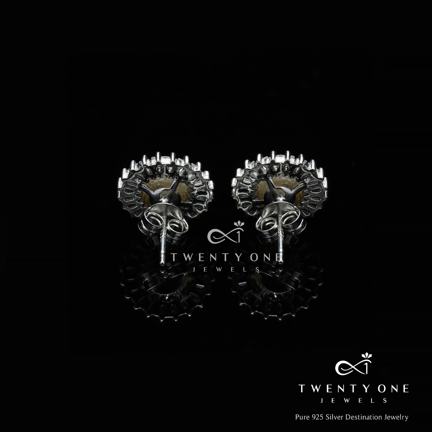 Fresh Water Pearl Studs