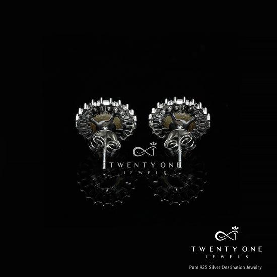 Fresh Water Pearl Studs
