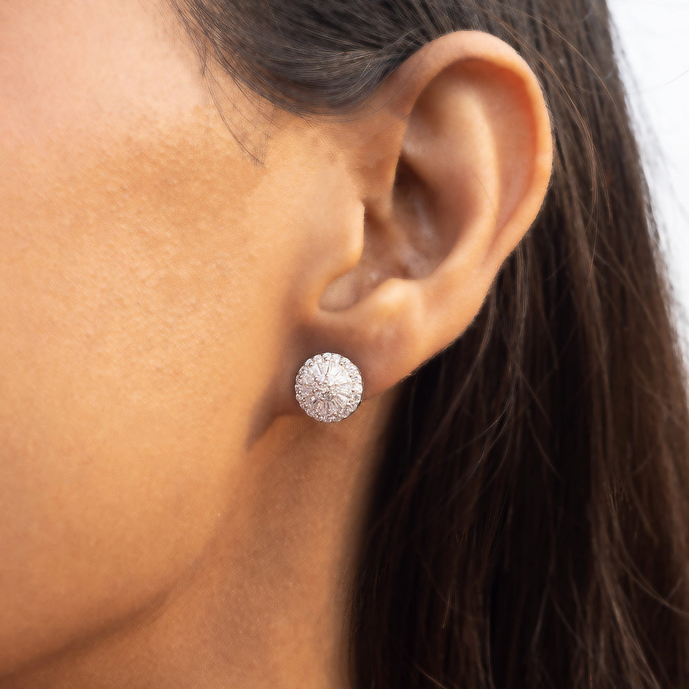  Baguette Diamond Studs