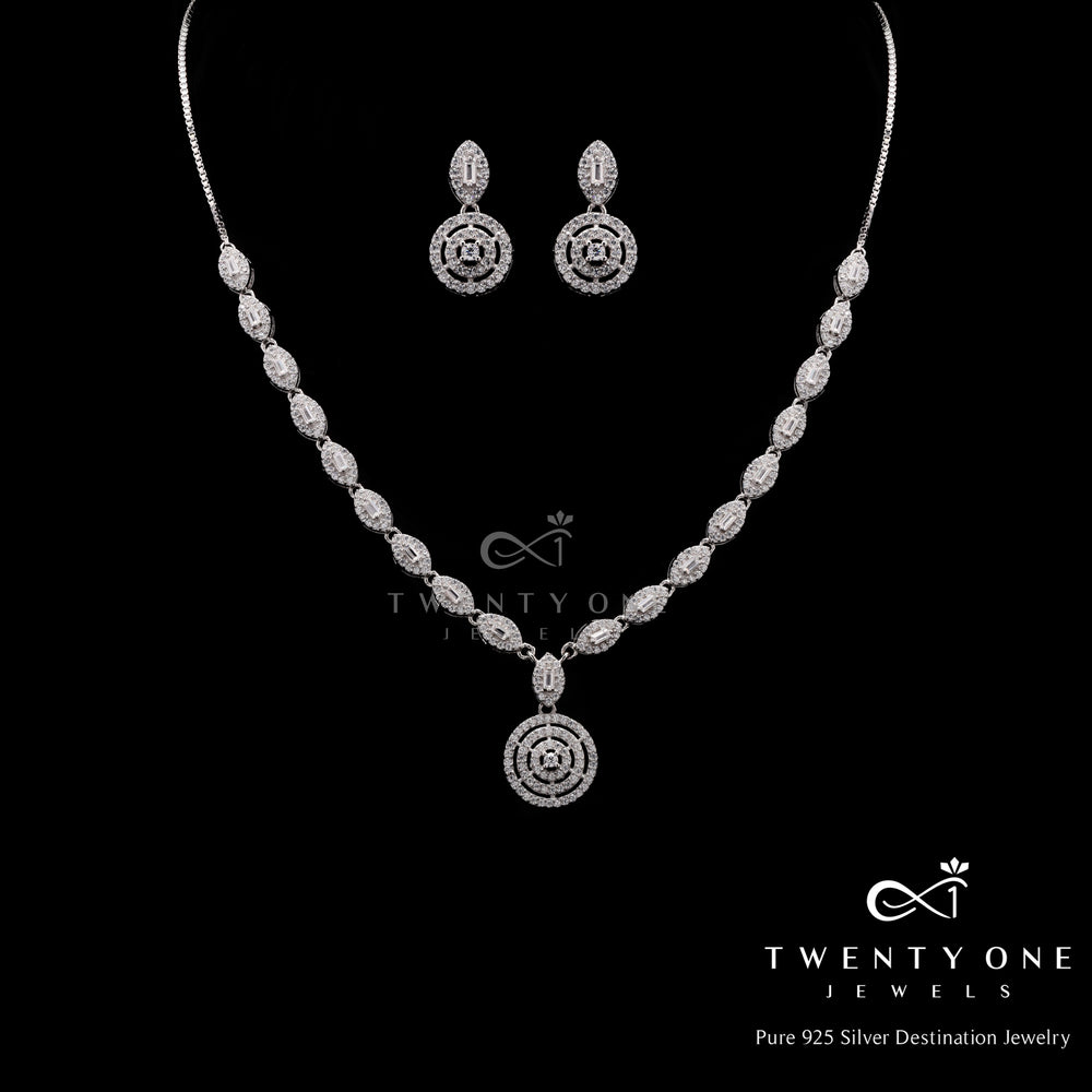 Diamond Studded Necklace Set