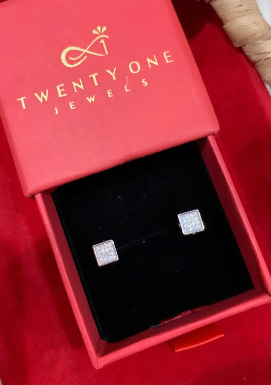 Pave Setting Novo Studs
