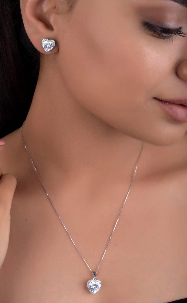 Valentines Exclusive Reysa Heart Solitaire Pendant Set on Pure 925 Silver