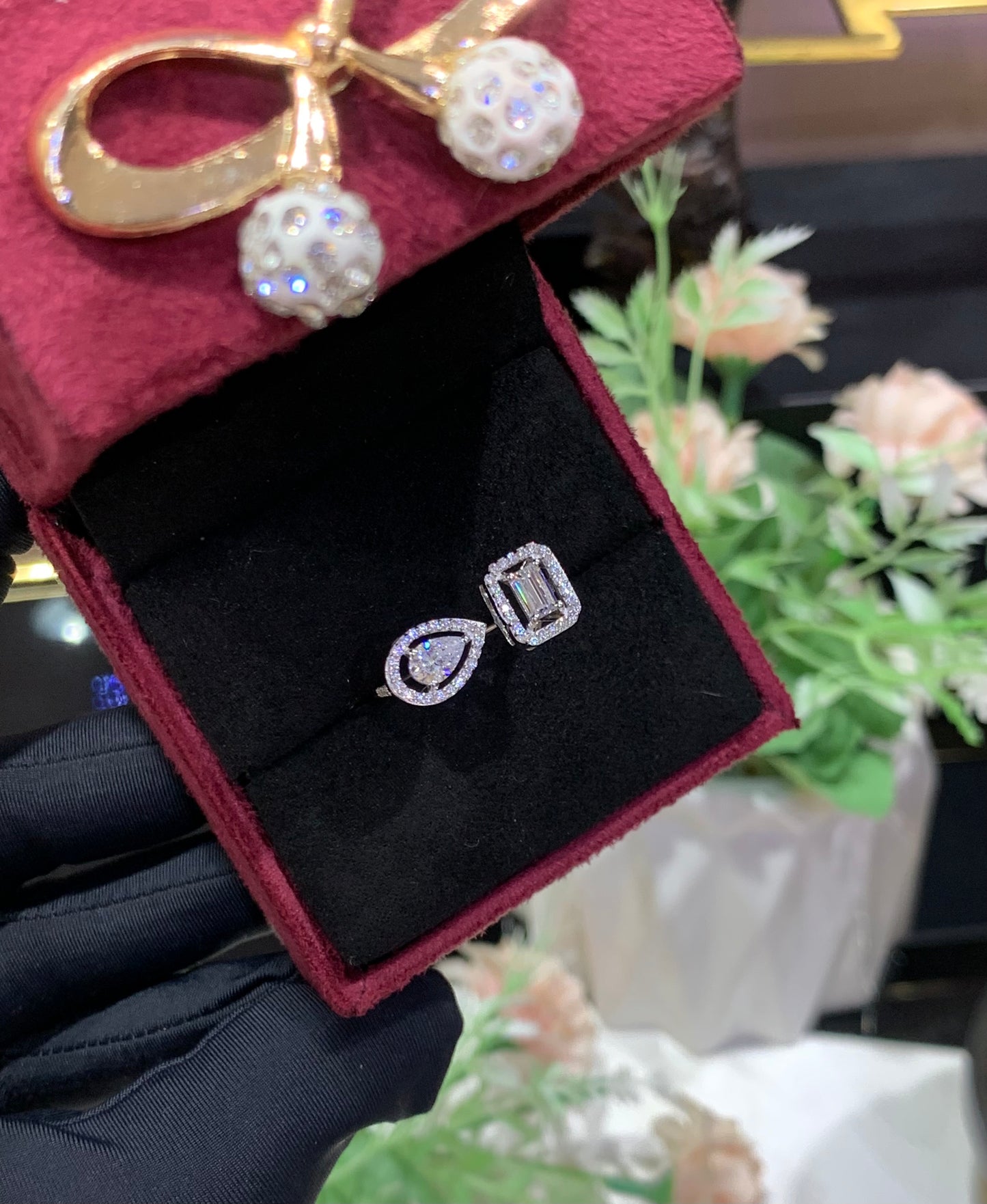 Drop Solitaire Ring