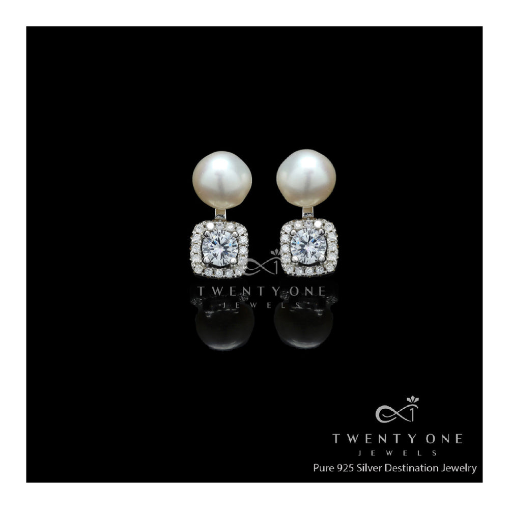 JIA Fresh Water Pearl Solitaire Earrings